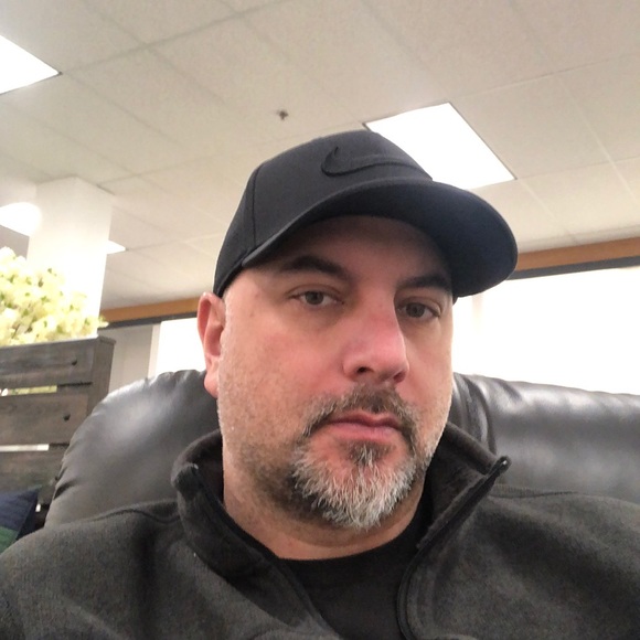 Meet your Posher, Omar - Picture 1 of 1